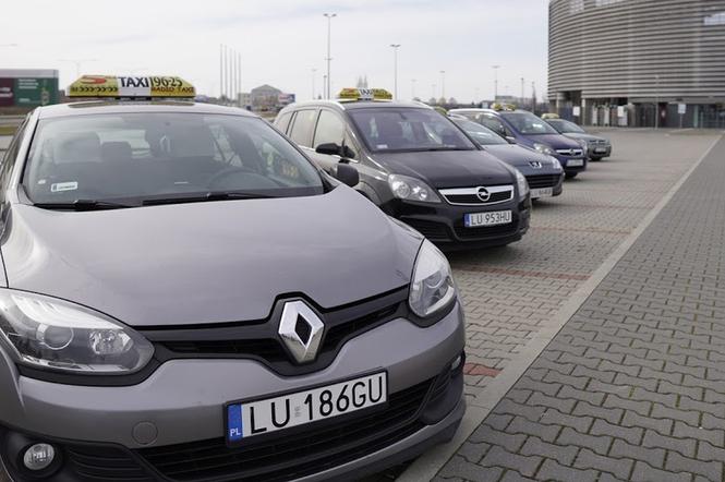 Świąteczne zakupy? Uniknij korków i nerwów z TAXI 5-tka!