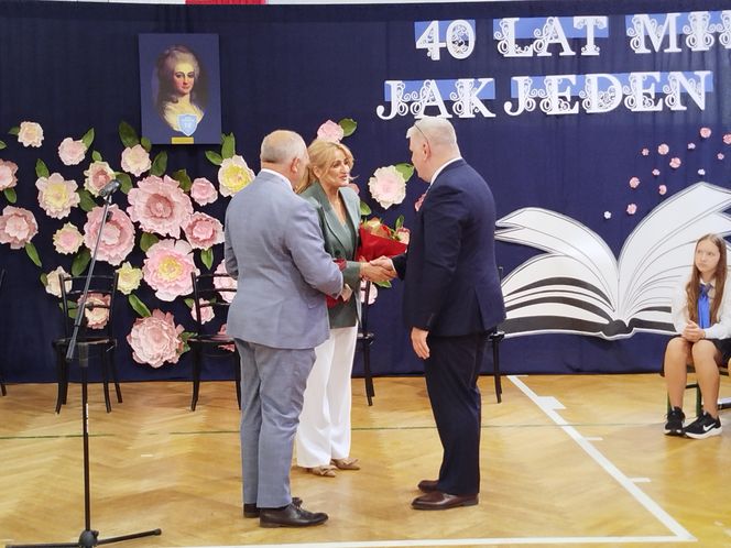Uroczystość jubileuszowa w siedleckiej "Dziesiątce" była okazją do wspomnień