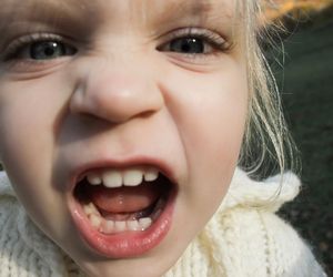 Próchnica mleczaków to nie tylko problem estetyki. Tak wpływa na odporność 