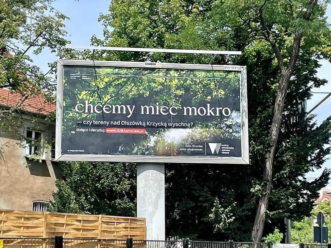 „Kochaj, nie rżnij”, „Chcemy bzykać w spokoju" czy „Chcemy mieć mokro”
