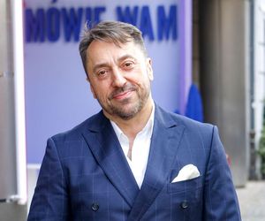 Tym przed karierą disco polo zajmował się Marcin Miller. Lider zespołu Boys siedział za biurkiem