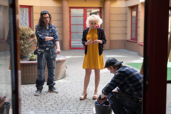 Na Wspólnej odc. 2759. Beata (Katarzyna Ptasińska), Kazik (Grzegorz Kwiecień)