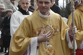 Bp Milewski: obojętność religijna młodych to wielkie wyzwanie 