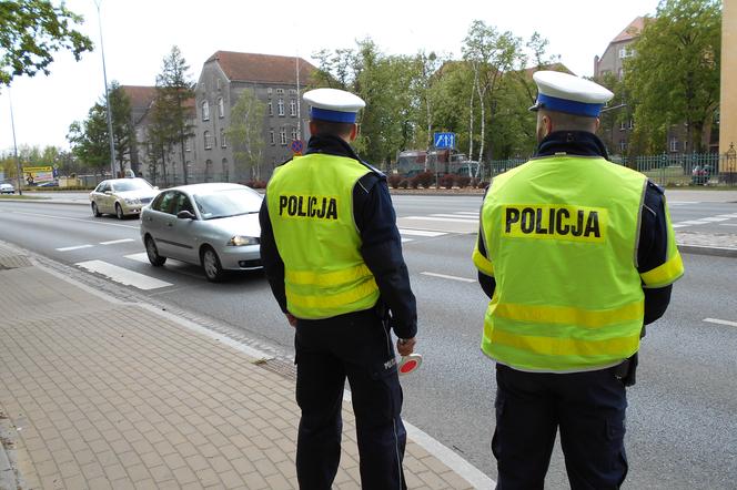 Policjanci z Grudziądza sprawdzali bezpieczeństwo pieszych na drodze 