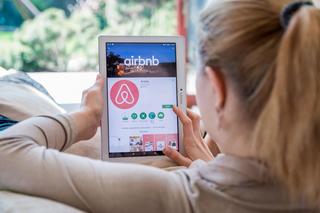 Płatność w ratach za rezerwację na Airbnb. Nowa usługa dostępna w Polsce