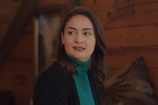 Miłość i nadzieja. Suat traci przytomność po ciosie zadanym przez Yildiz!