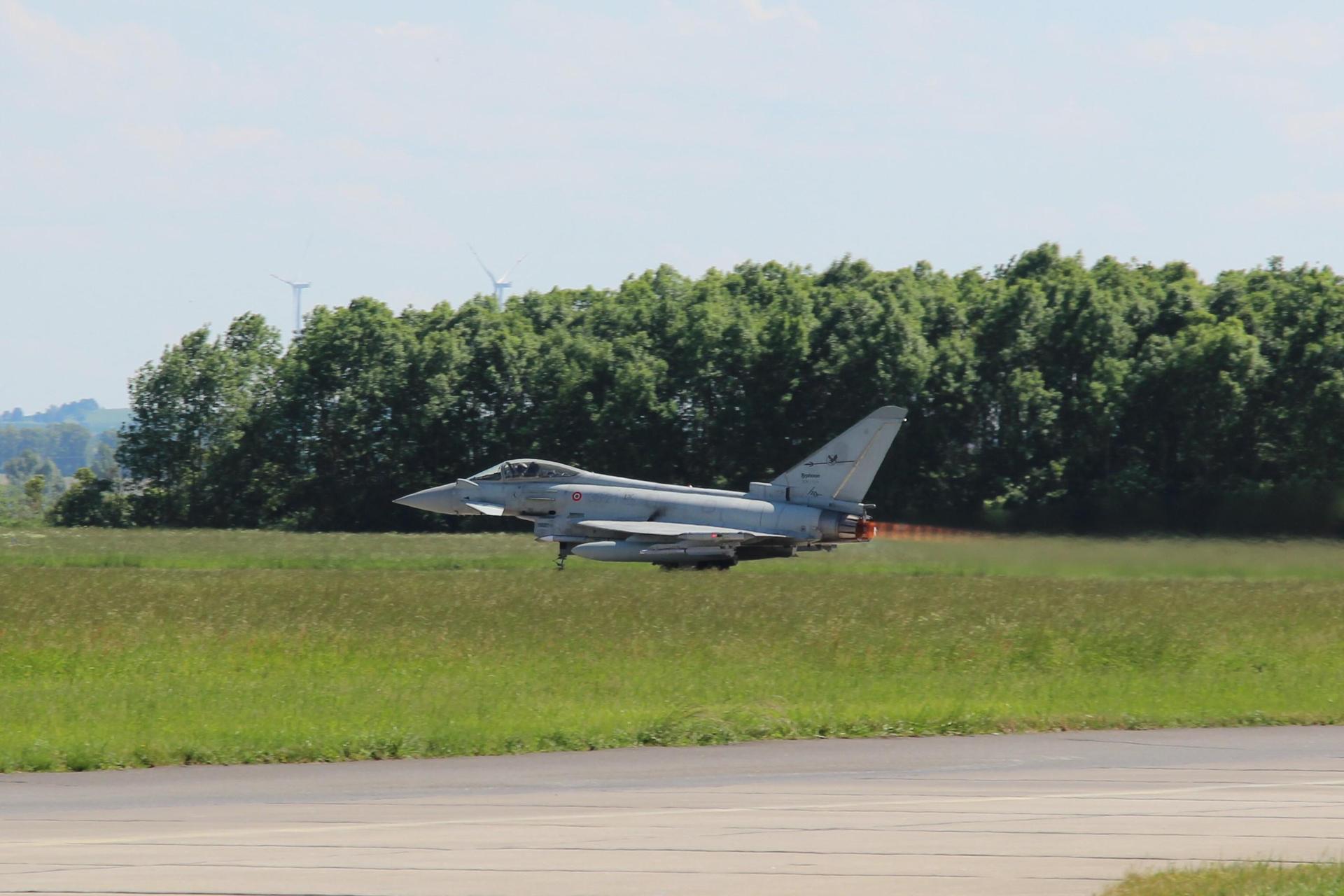 Włoski Eurofighter Typhoon w 22 BLT
