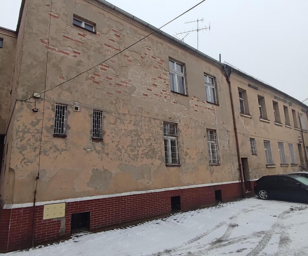 Budynek dawnej biblioteki na ulicy Chrobrego w Lesznie