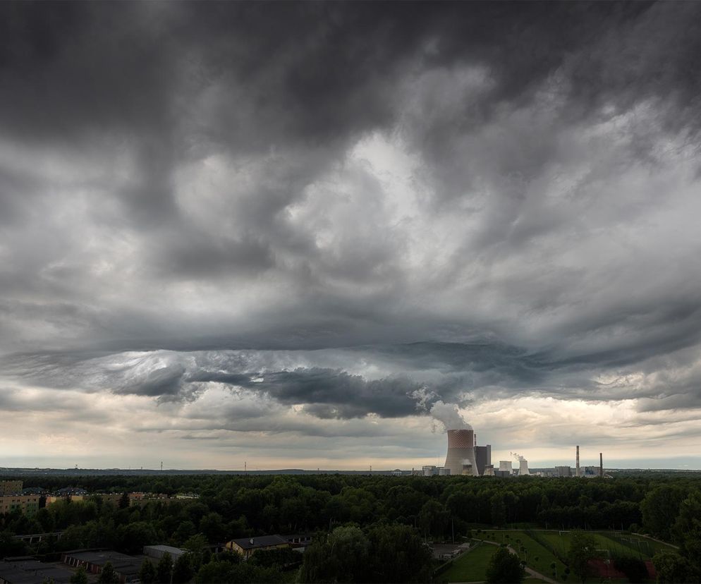Niebo nad Jaworznem jak portal do innego świata