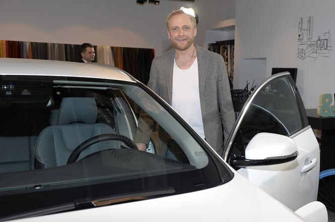 Piotr Adamczyk dostał hybrydowe Volvo V60