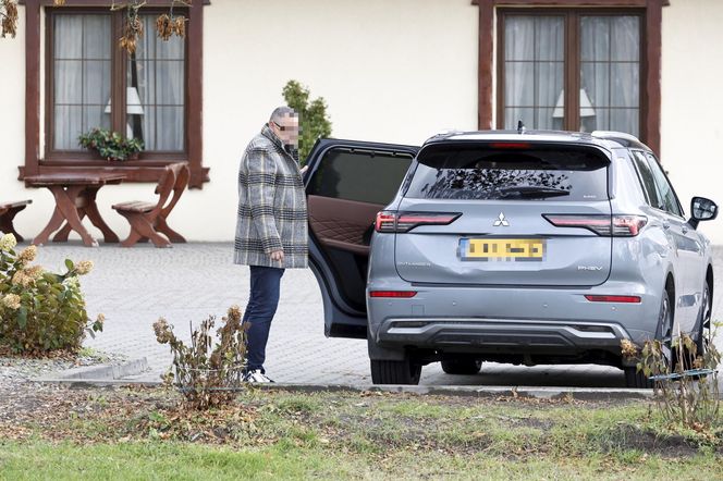 Tłumy gości na ślubie Katarzyny Cichopek i Macieja Kurzajewskiego. Wiemy, kto się pojawił