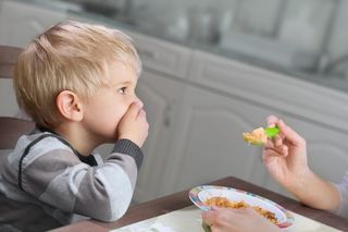 Czy dziecko-niejadek to wina rodziców? Zaskakujący wynik badania