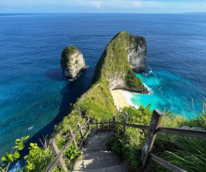 9. miejsce - Plaża Kelingking wyspie Nusa Penida w Indonezji