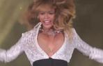 Co za WPADKA! Beyonce pokazała piersi na koncercie!