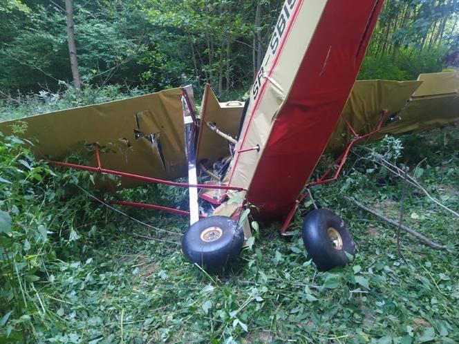 Ultralekki samolot gruchnął o ziemię! Zginął 66-letni pilot. Poznaliśmy przyczyny wypadku lotniczego!