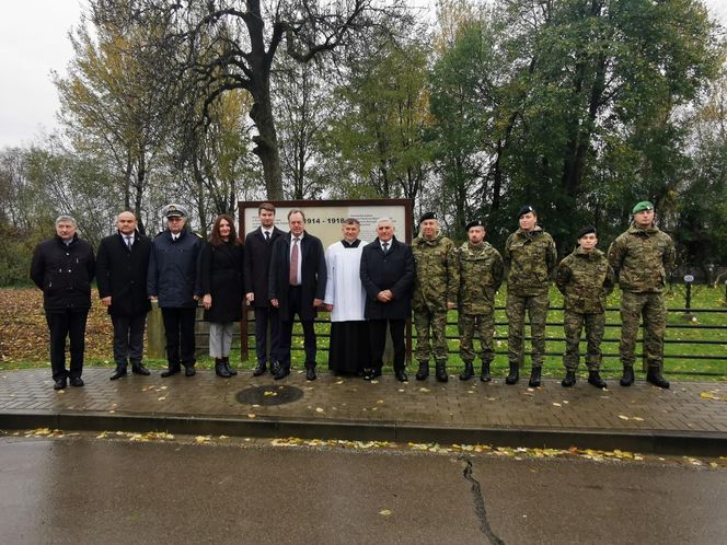 W tej małopolskiej wsi spoczywa ponad stu Chorwatów. Żołnierze upamiętniają ich co roku