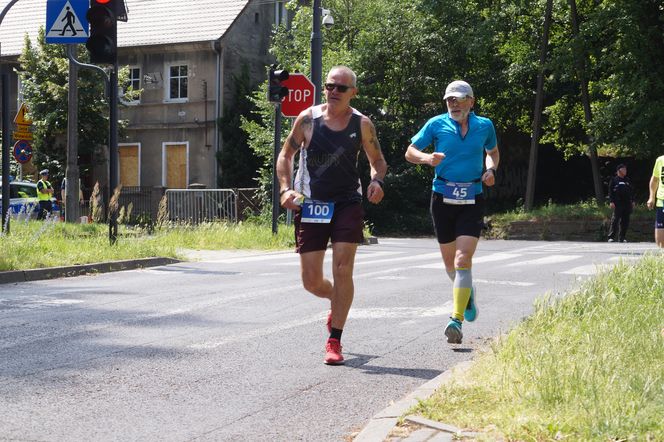 Seniorzy w Bydgoszczy pokazali moc! Blisko setka na starcie pierwszego Biegu Seniora