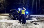 Z BMW została miazga! Zginęła pasażerka. 20-latek stracił panowanie nad autem. Horror w Tychach