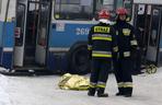 Sączów: Sanki wjechały pod autobus. 10-latek nie żyje, 8-latka w stanie ciężkim