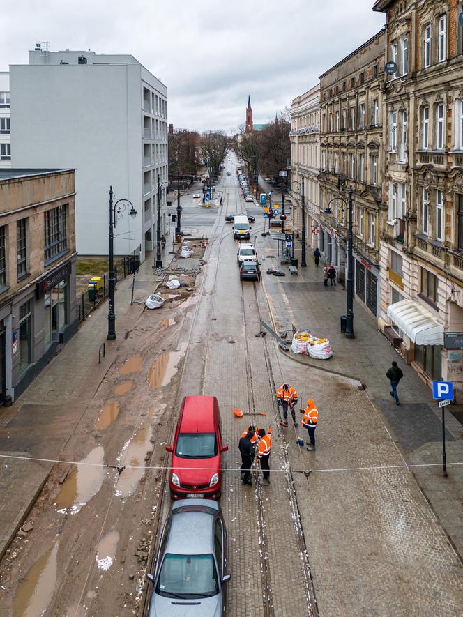 Plac Wolności na finiszu