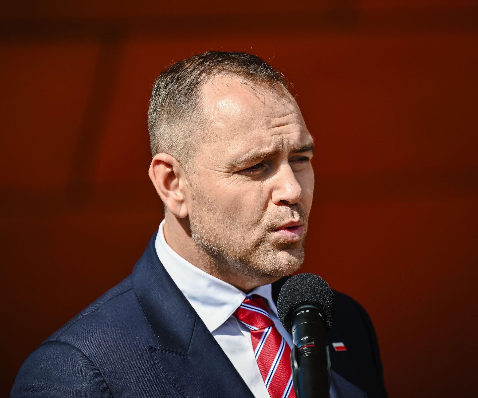 Polacy ocenili decyzję Nawrockiego ws. Ukraińców. Sondaż pokazuje prawdę