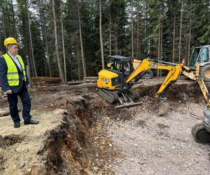 Budują nową wieżę widokową na Dolnym Śląsku. Wiemy, kiedy zakończenie prac na Dzikowcu Wielkim