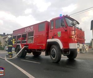 Pożar blaszanego warsztatu na ul. Ruchu Oporu w Bojszowach Nowych