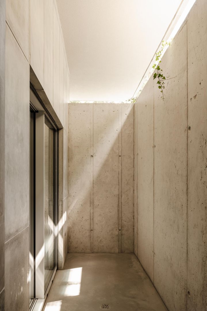 Przebudowa bliźniaka z PRL-u w Warszawie