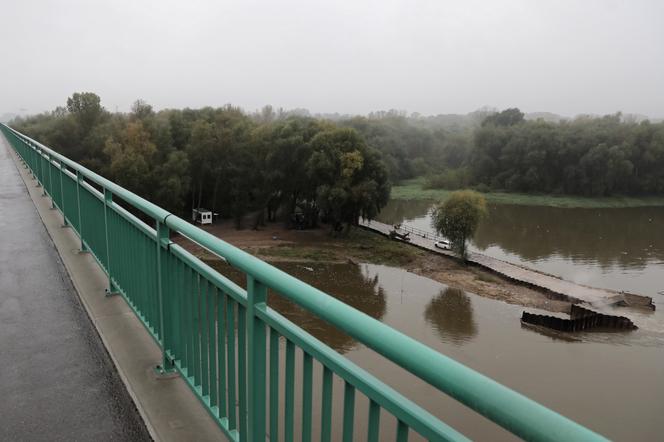 Ponad 350 tys. za most pontonowy na Wiśle. Wojsko Polskie wystawiło rachunek 