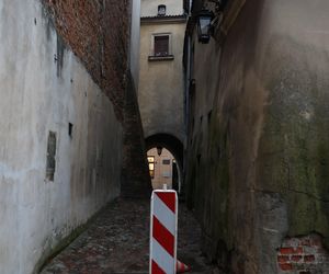 Ul. Ku Farze na Starym Mieście w Lublinie to jedna z najwęższych ulic w Polsce!