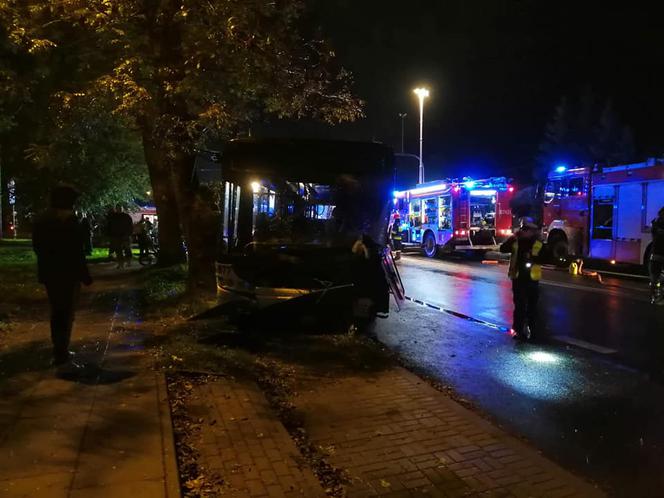 Autobus MPK zderzył się z tirem pod Krakowem