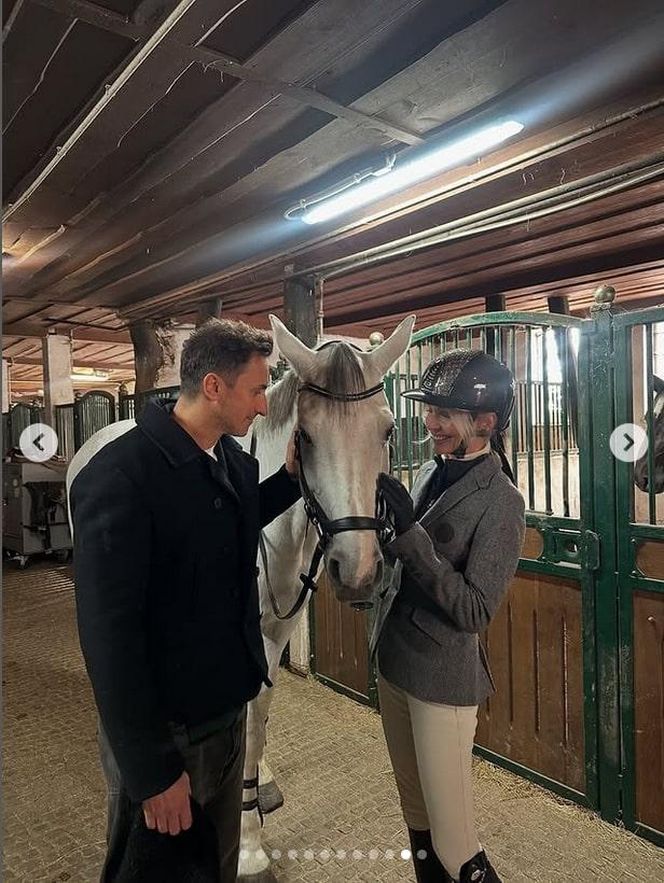 Agnieszka Woźniak-Starak wyglądała jak z brytyjskiej arystokracji. Co za luksus!