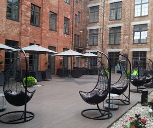 Polacy mieszkają jak królowie