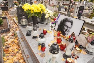 Tak wyglądają groby znanych osób pochowanych w Krakowie. Podajemy ich lokalizacje [GALERIA]