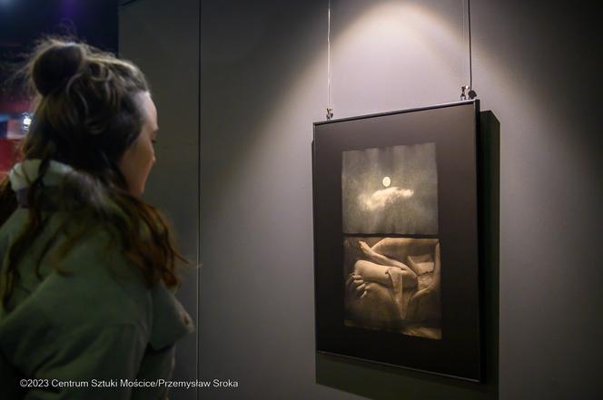„Światło melancholii”. Wystawa fotografii Laury Makabresku w Centrum Sztuki Mościce