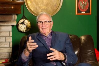 Tak mieszka legendarny Antoni Piechniczek. Ma pamiątkę, o której marzą miliony Polaków! Pokazał nam swój dom