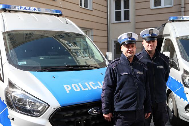 Nowe pojazdy policji