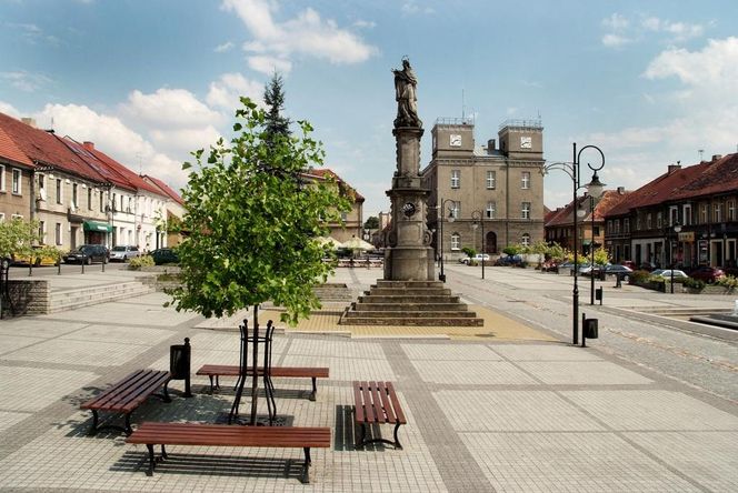 Miasto, które słynie ze szpitala psychiatrycznego i zamku. Toszek na zdjęciach