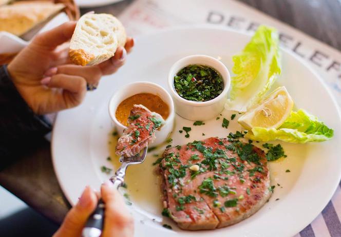 W tych restauracjach dzieci są mile widziane! Oto najlepsze miejsca na rodzinny obiad [ADRESY]