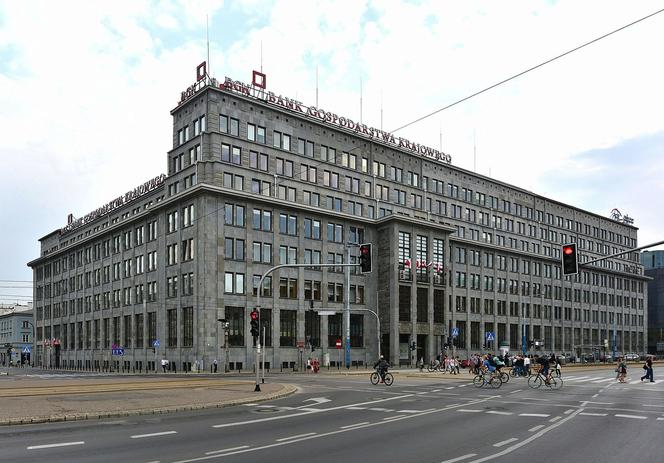 Gmach Banku Gospodarstwa Krajowego w Warszawie: modernizacja według JEMS Architekci