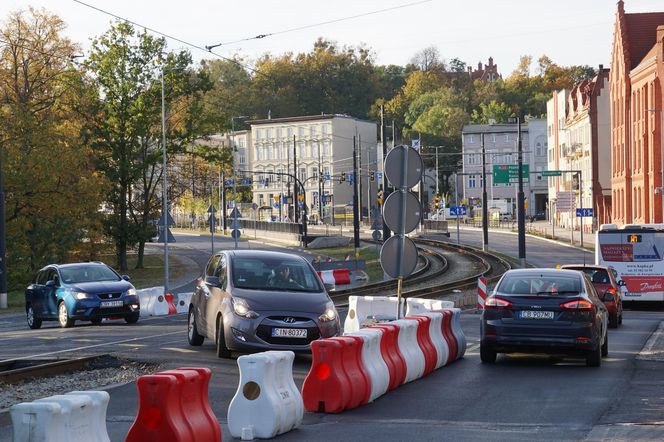 Ruszyła naprawa mostu Bernardyńskiego. Kierowcy autobusów nie mają łatwego życia