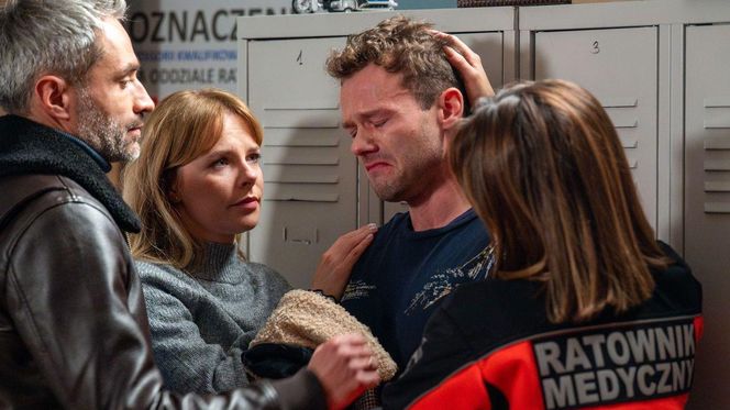 	Na sygnale, odc. 706. Martyna (Monika Mazur), Nowy (Kamil Wodka), Basia  (Anna Wysocka), Benio (Hubert Jarczak)