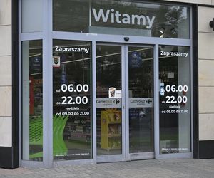 Jak są czynne sklepy w niedzielę [17.08.2025]?