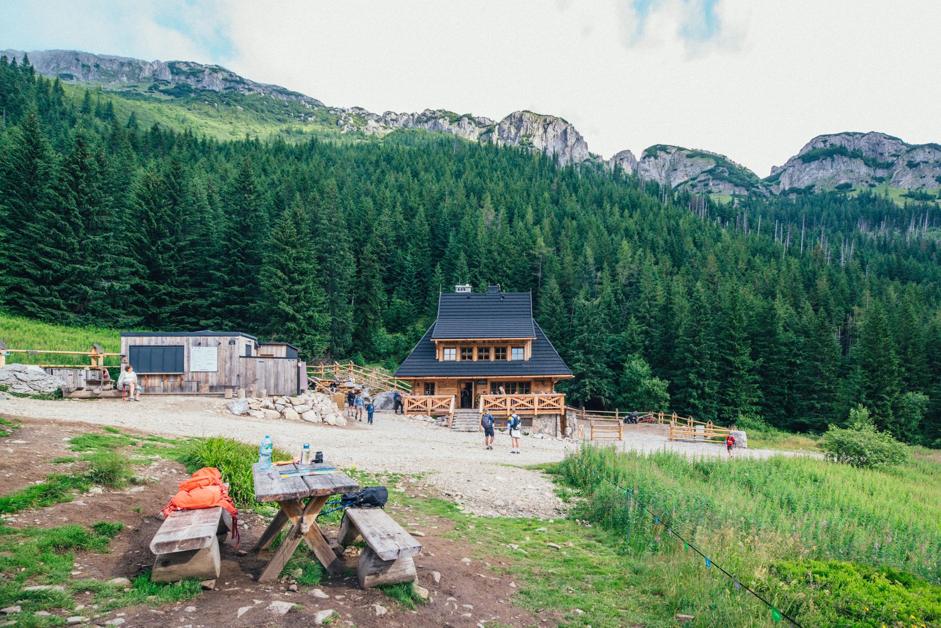 Schronisko PTTK na Hali Kondratowej