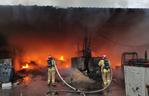 Potężny pożar hali magazynowej w Lublinie. Paliły się trujące substancje [ZDJĘCIA] 