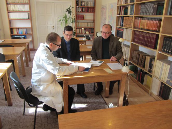 Czescy badacze z wizytą w Archiwum Archidiecezjalnym