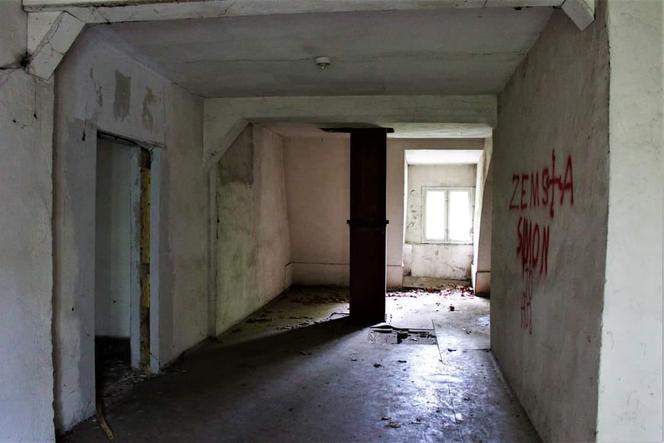 Pałac Rechenbergów w Sławie lata świetności ma już za sobą. Niszczeje i straszy! 