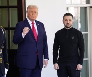 Tak Zełenski prezentuje się na salonach. Wszystkie stroje prezydenta Ukrainy