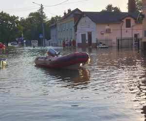 Kolejne problemy w Lewinie Brzeskim. Brzeg przygotowuje się na falę powodziową 