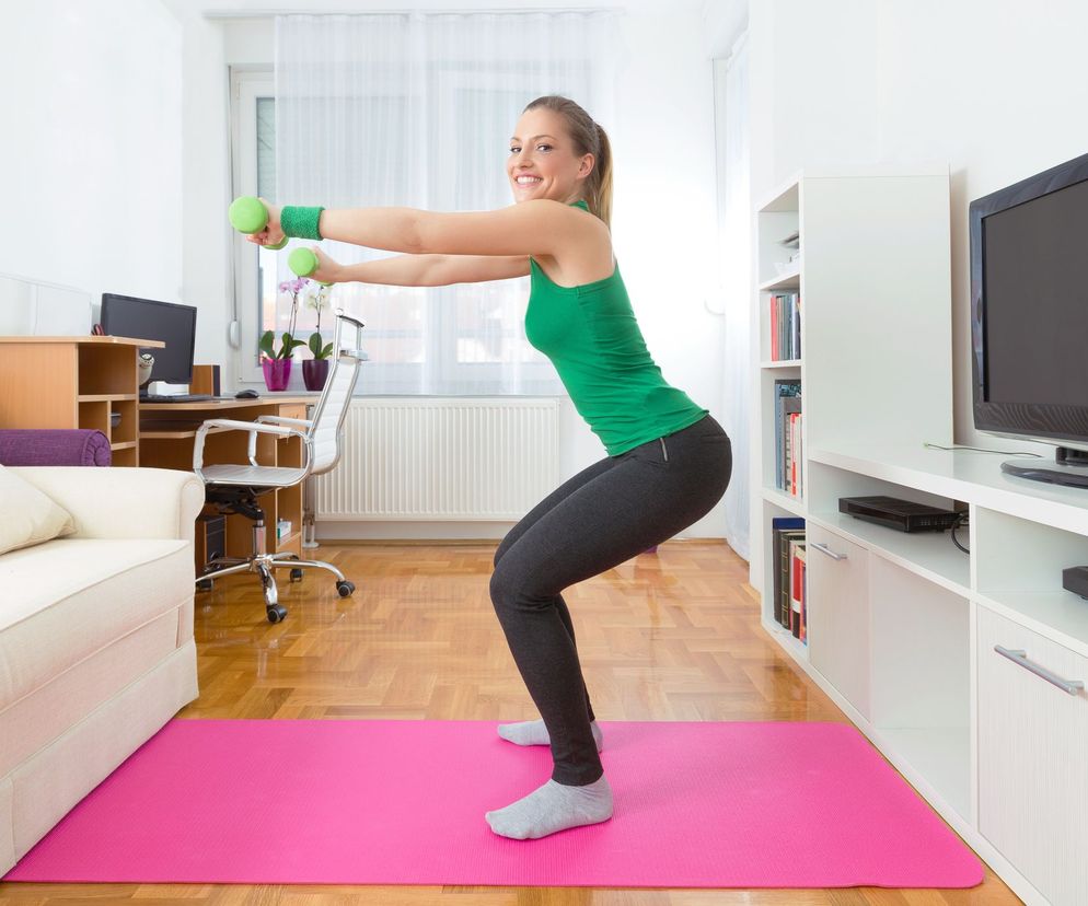 Trenując w domu możesz spalić nawet 500 kcal w czasie jednego treningu, ale wymaga to dobrej kondycji.